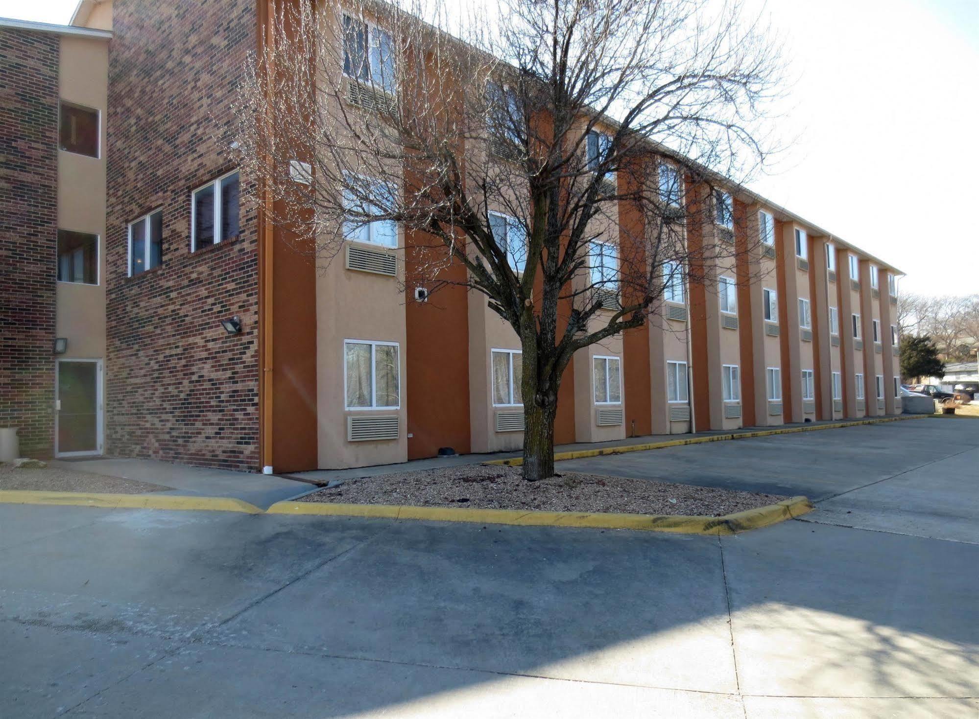 American Best Value Inn Lawrence Εξωτερικό φωτογραφία